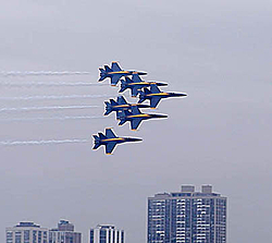 Chicago Air and Water show-realcloseoso.jpg