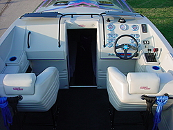 Warlock 31 sxt (taking delivery tomorrow)-war_cockpit.jpg