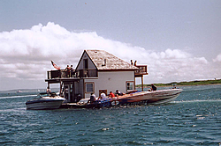 Jay Miller Poker Run 2004-houseboat.jpg