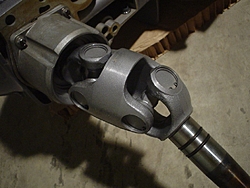 Volvo SX Drive U-Joint-002.jpg