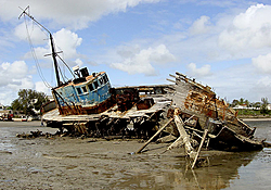 Looking For Winter Projects-dsc02093wrecked_ship.jpg