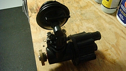 Mercury seawater/fuel pump-dsc00319.jpg