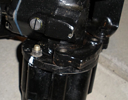 Seawater/fuel pump mounting bracket for V-belt?-seapump.jpg