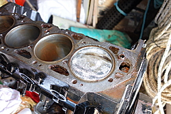 Mercruiser 454 HP425 engine siezed - help!-dsc00598.jpg