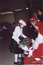 Augie Helps Santa's Kids-pic-2.jpg