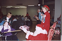 Augie Helps Santa's Kids-pic-1-003.jpg