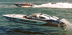 Throttling a race boat-oc-md-95small.jpg