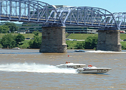 Great shots from the Cincinnati Offshore Grand Prix June 20th, 2004-with_swipes_sm.jpg