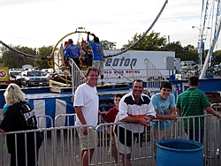 E-Dockers Fat Wallets Break Amusement Ride!!!-fair.jpg