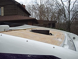 December boating in Nashvegas-nordic-rear-hatch-small-.jpg