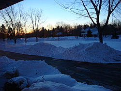 2' of snow-blizzard-2011-pics-016.jpg