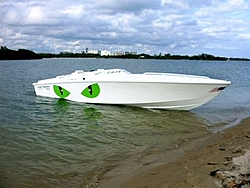 Few pics. of Wilthings new 2004 28'-sellers-2-boat.jpg