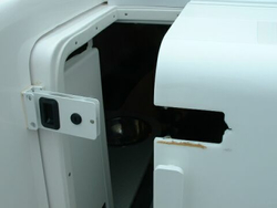 Avenger cabin door problem-dscf0008.bmp