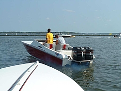 24 Twin Outboard-2005_0925_094902aa.jpg