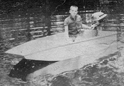 The Very First Superboat - circa 1954-njohninboat-w500.jpg