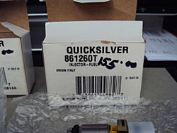 Mercruiser 861260T Fuel Injectors NIB-dsc07889.jpg