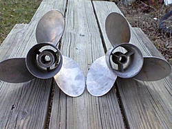 pair of 23 p stainless 3 blade props from bravo 200 shipped-0110121525-2-.jpg