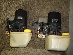 Mercury trim pumps - with offshore mounts-dsc02271-large-.jpg