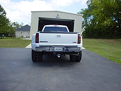 New GMC with 19.5's-rear-small-oso.jpg