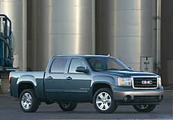 07 GM Trucks-9-2007-gmc-sierra-chevrolet-silverado.jpg