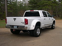 07 Dodge Mega Cab Dually-dscn0823.jpg