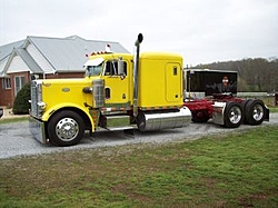 Here's a 1980 Pete 359 that I'm considering...-359peteside.jpg