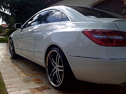 My Benz E coupe rolling on new Bling-e-coupe-low-rear-qtr.jpg