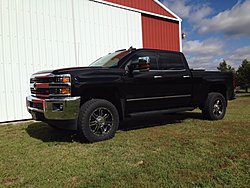 anybody running 35's on a 2015 duramax?-img_0533.jpg