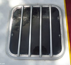 Bomar deck hatch from 80's 38' Flat deck Scarab-4058839_-1_20120906105014_11_0.jpg